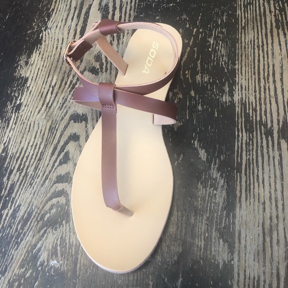 Sandal - Picture 3 of 4